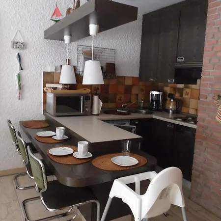 1964 In Tossens Apartment
